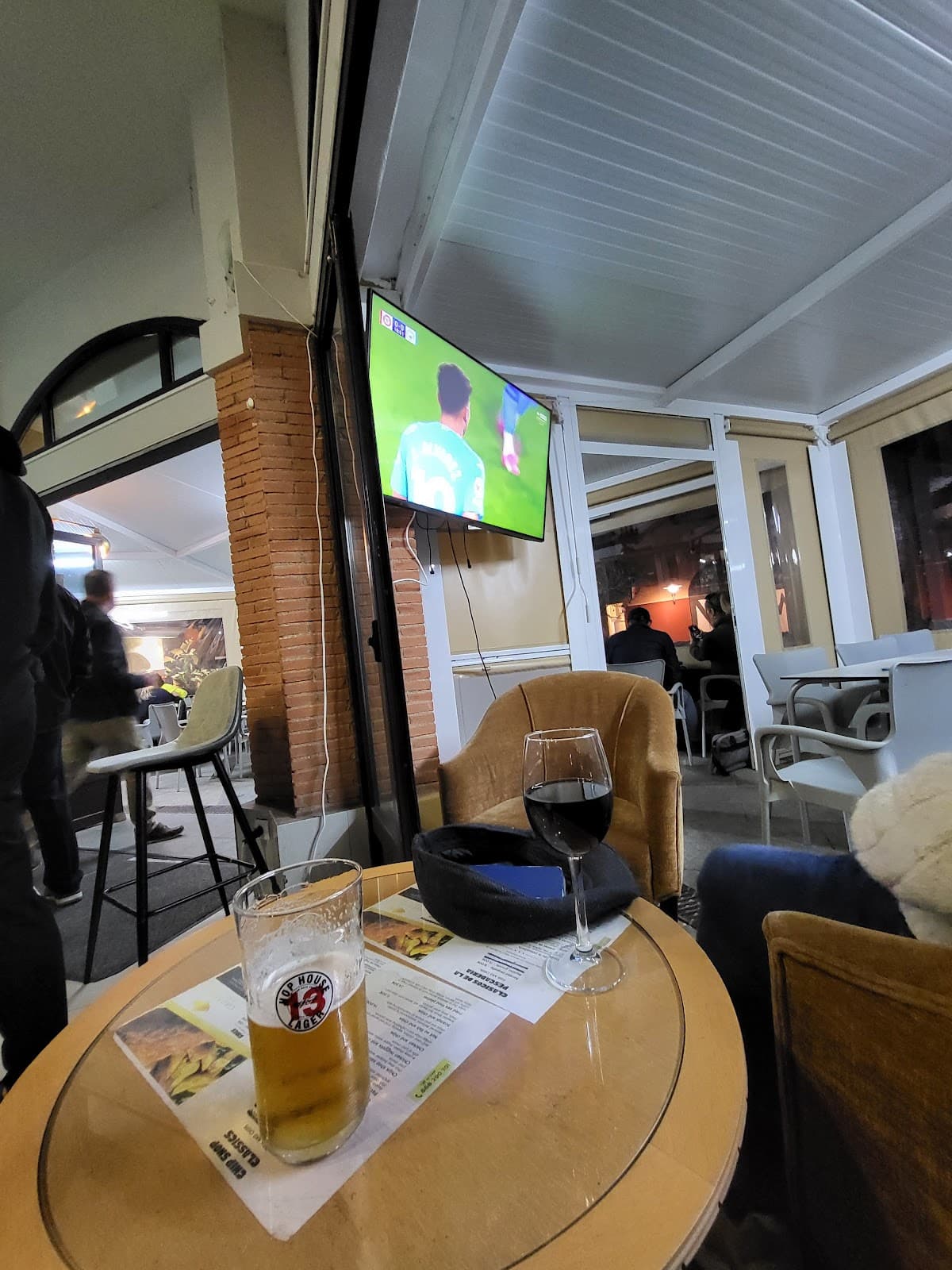 Lakeside Bar - photo 3